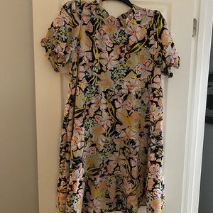 Black multi colored floral tunic maternity dress - xl- worn 1 time- polyester